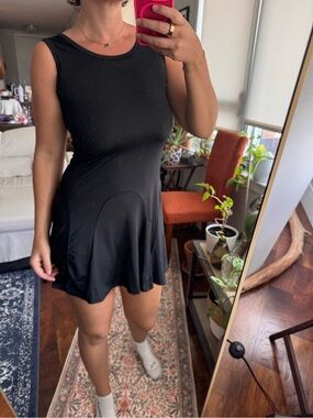 Women’s Black Sleeveless Athletic Dress for tennis pickleball pádel gym, Size S